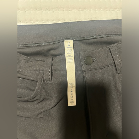Lululemon Men’s ABC Pant Classic Fit Black Size 32 - Picture 5 of 5